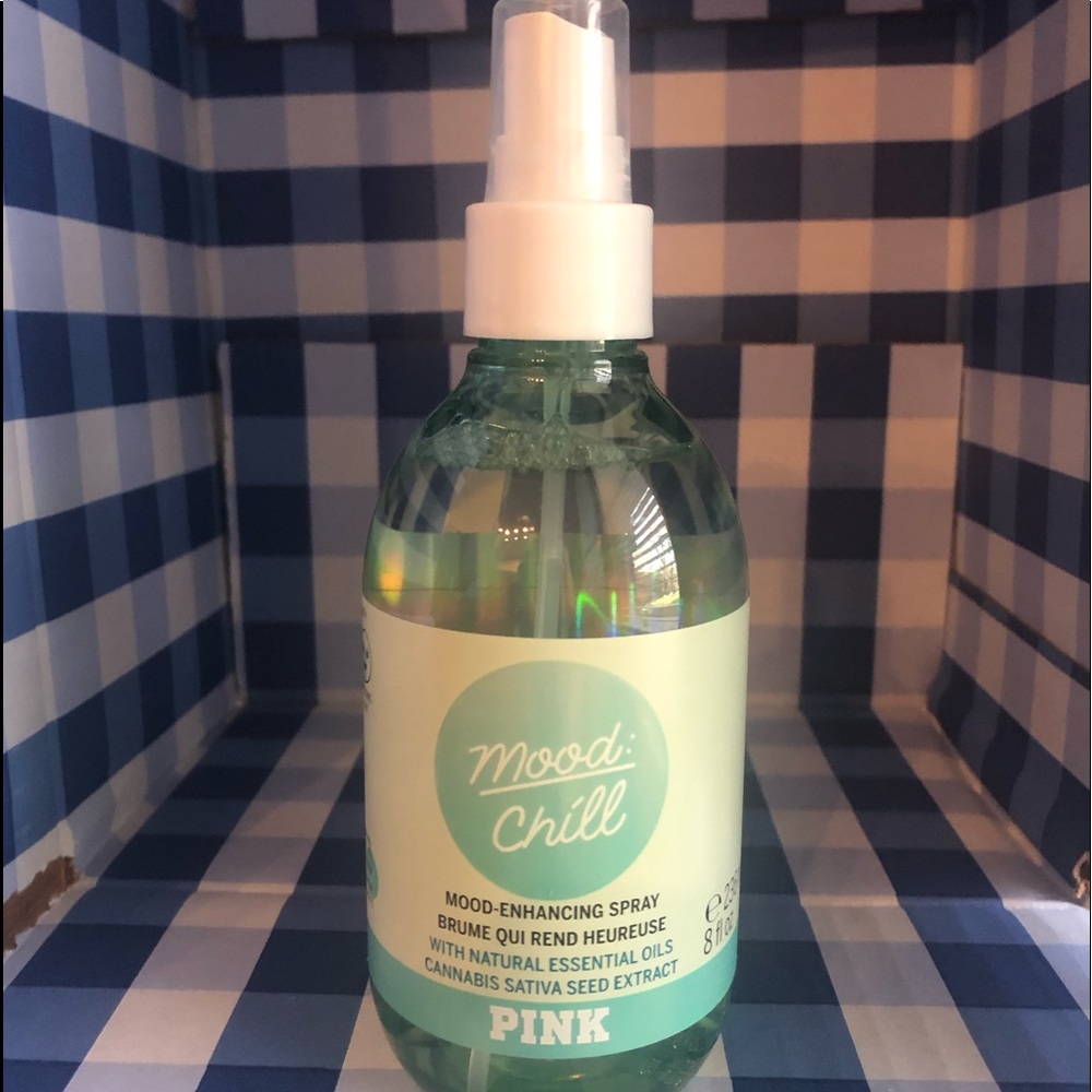 Victoria's Secret Pink Chill Spray